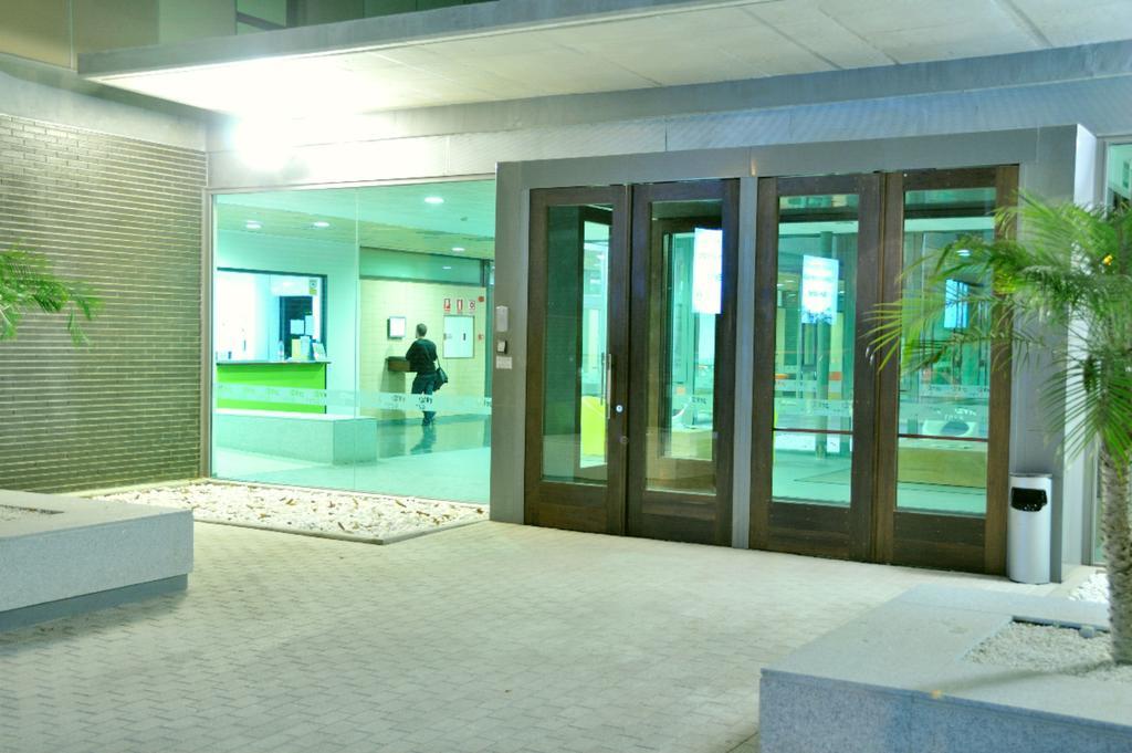 Residencia Universitaria Resa Damia Bonet 발렌시아 외부 사진