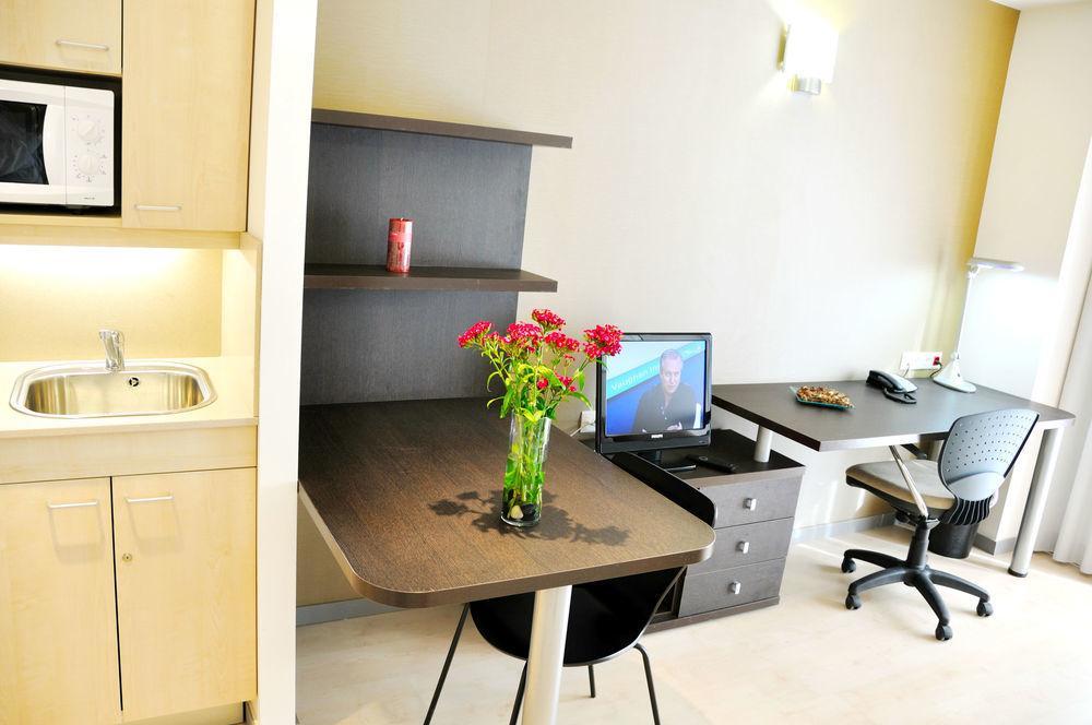 Residencia Universitaria Resa Damia Bonet 발렌시아 외부 사진