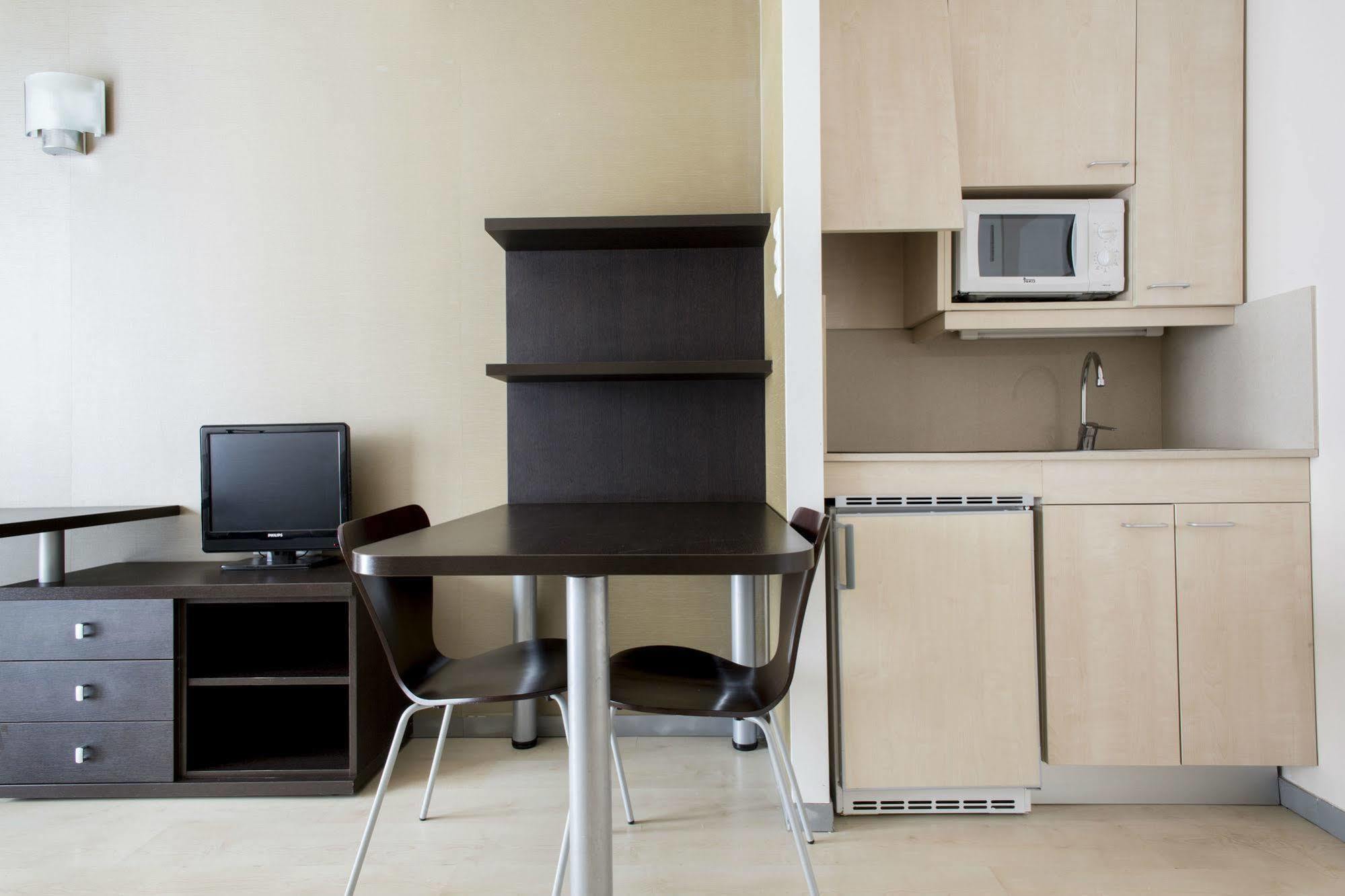 Residencia Universitaria Resa Damia Bonet 발렌시아 외부 사진