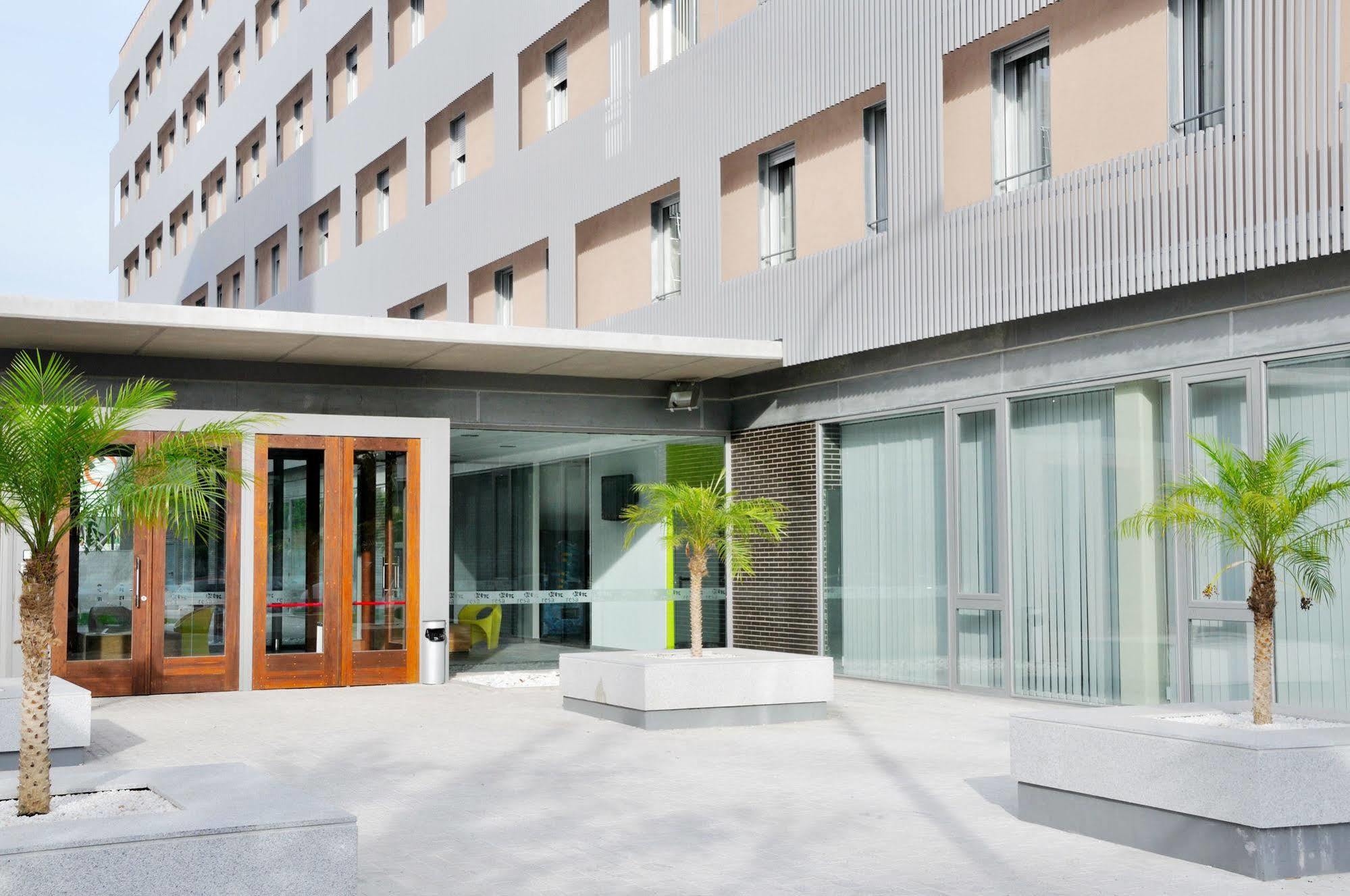 Residencia Universitaria Resa Damia Bonet 발렌시아 외부 사진